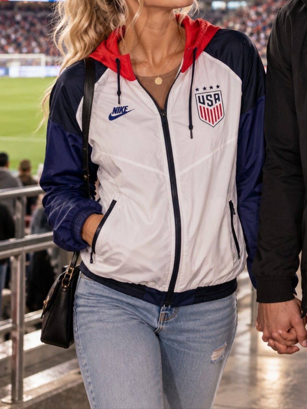 NWT Nike USWNT USA Soccer Windrunner Jacket Women’s L Red White Blue
